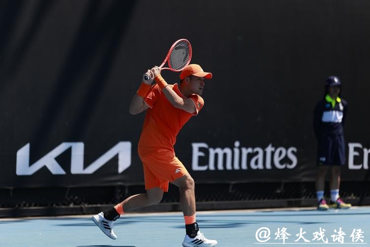 吴易昺鏖战五盘不敌斯皮齐里 止步澳网男单第二轮